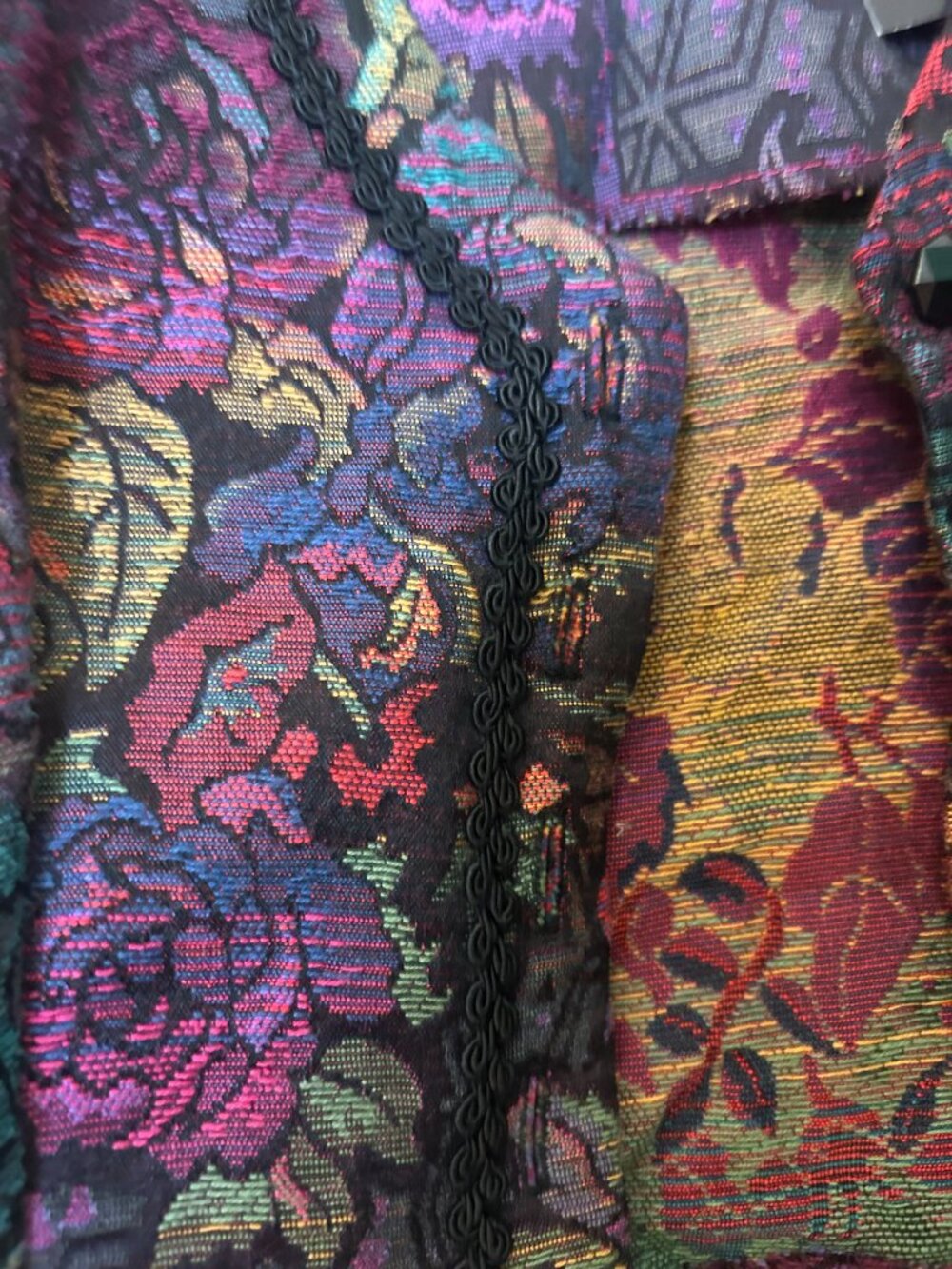 Vintage Cachet Floral Tapestry Jacket - Picture 2 of 2